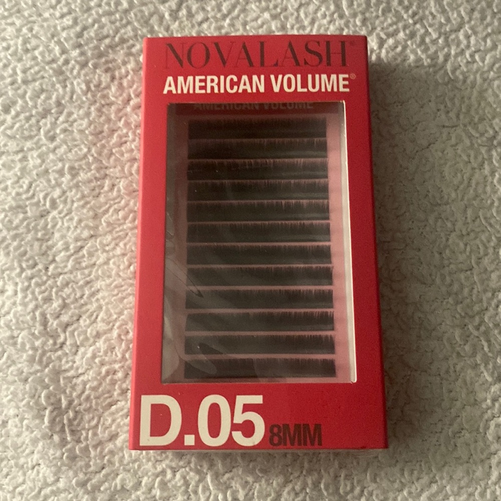 Novalash American volume black Lashes D .05